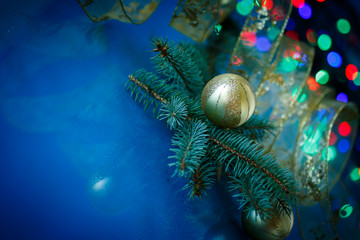 Obraz na płótnie Canvas Gold Christmas balls