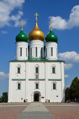 Fototapeta na wymiar Успенский собор Коломенского кремля, Московская область