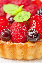 Cake with fresh berries