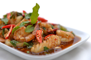Thai fried shrimp and squid in basil sauce