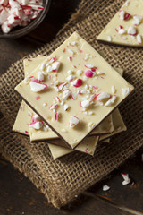 Homemade Christmas Peppermint Bark Dessert
