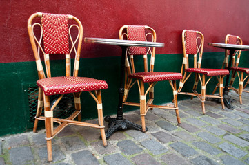 terrasse café parisien