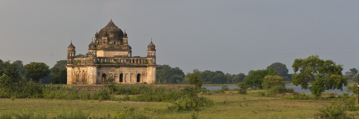 Fototapeta premium Little Temple near Orchha