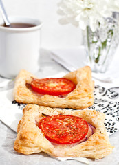 Tomato tartlets