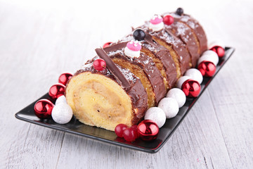 swiss roll, yule log