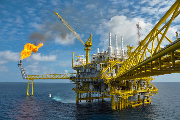 Oil and gas platform with gas burning, Power energy