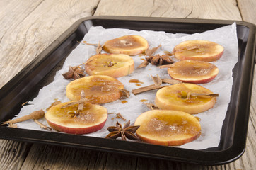 baked apple slices with cinnamon and sugar