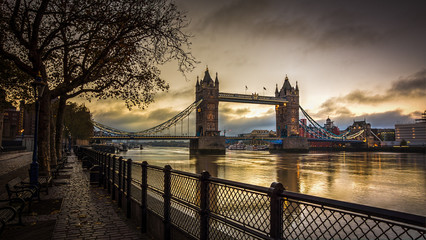 Tower Bridge - 59059138