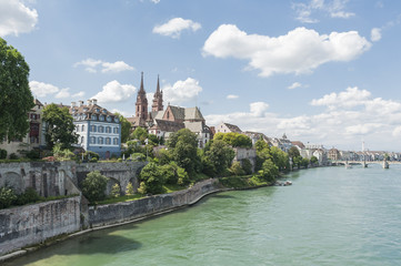 Basel, historische Altstadt, Rhein, Münster, Schweiz