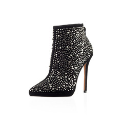 Fashionable women shoe