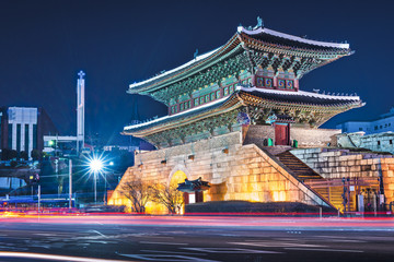 Naklejka premium Brama Namdaemun w Seulu w Korei Południowej