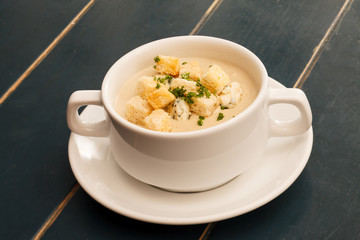 cream soup with croutons