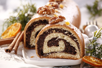 Poppy seed cake