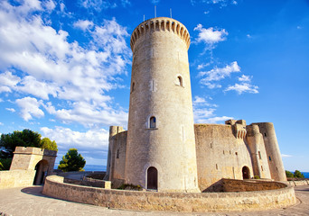 Fototapeta na wymiar Medieval castle Bellver in Palma de Mallorca