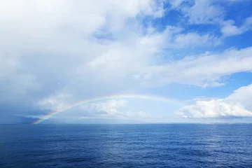 Papier Peint photo autocollant Côte Rainbow over the sea