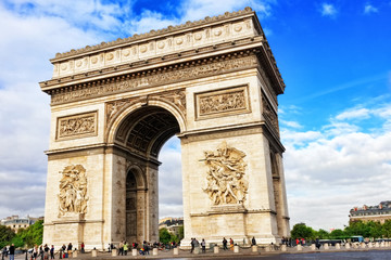 Fototapeta na wymiar Łuk Triumfalny w Paryżu. Francja