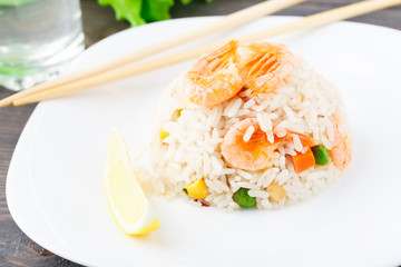 Fried rice with shrimps