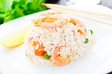 Fried rice with shrimps
