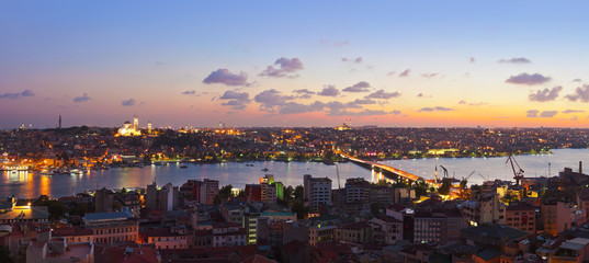 Fototapeta na wymiar Istanbul sunset panorama