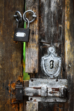 Vintage keyhole