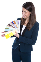 Farbauswahl im Geschäft - neue Farbe für die Wände