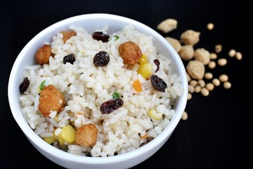 Fried rice with soy protein