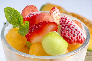 Frozen fruit salad