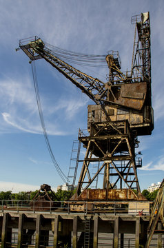 .Port crane