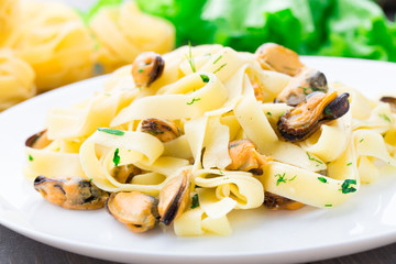 Pasta with mussels