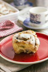 Cinnamon roll vertical