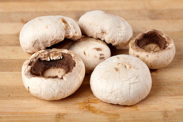 Mushrooms on the chopping board