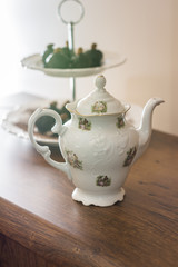 Tea time - Teapot and almond chocolate truffles