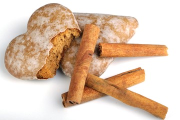 gingerbread cookies with cinnamon