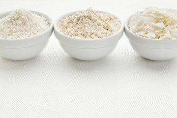 coconut flour and flakes