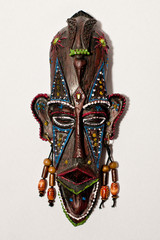 african mask © kommunaga