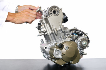 バイクエンジンの整備