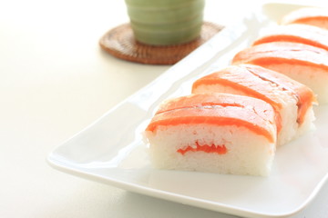 Japanese sushi, Salmon roll