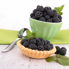 blackberries tart