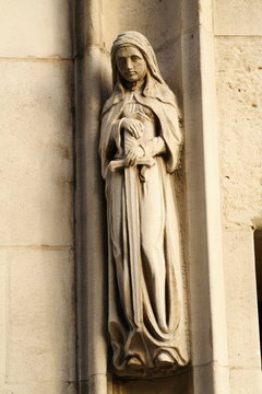 Statue At The Supreme Court In London