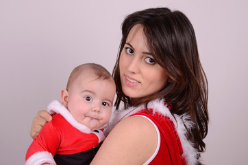 weihnachtsfrau mit kind