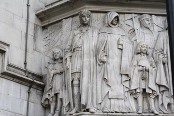 Fototapeta premium Statue at the Supreme Court in London