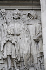 Fototapeta na wymiar Statue at the Supreme Court in London