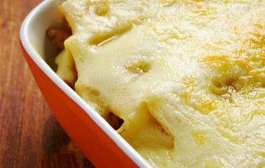 Cannelloni with beef