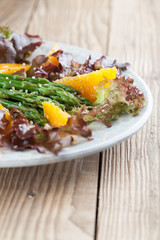 Asparagus salad with oranges and hemp seeds