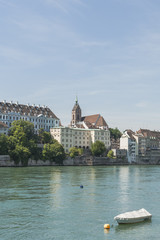 Fototapeta premium Basel, historische Altstadt, Rhein, Martinskirche, Schweiz