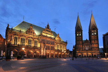 Bremen city hall and cathedral - obrazy, fototapety, plakaty