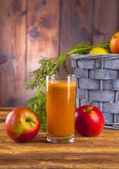 Apple juice and fresh fruits 