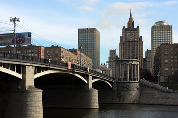 Бородинский мост в Москве.