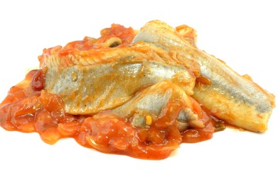 śledzie w sosie pomidorowym © robert6666