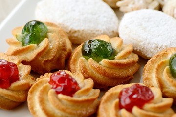 Pasticceria secca su piatto